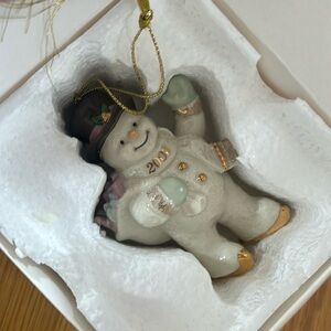 2003 Lenox annual snowman ornament